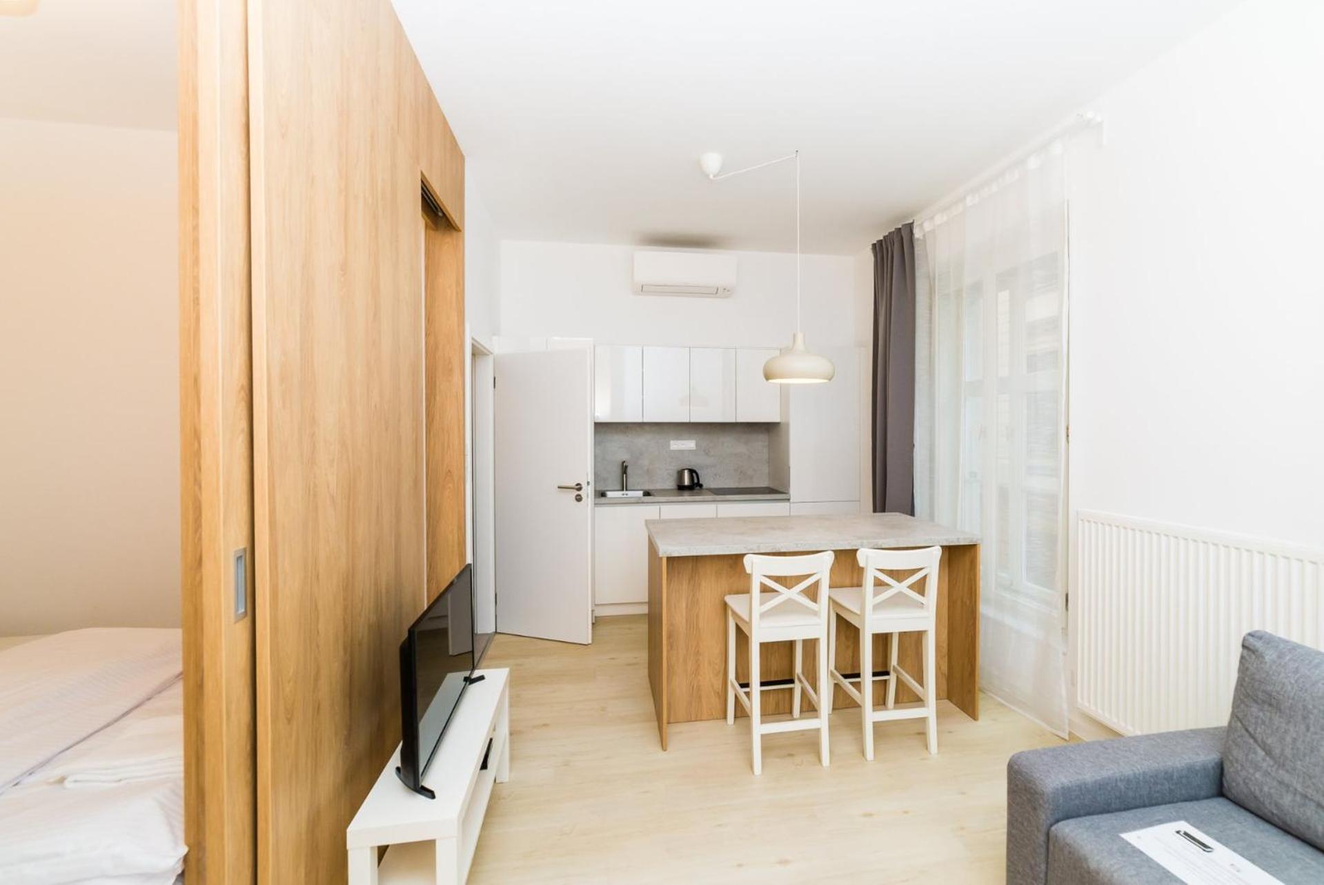 City Castle Apartments Free Parking Bratislava Rum bild