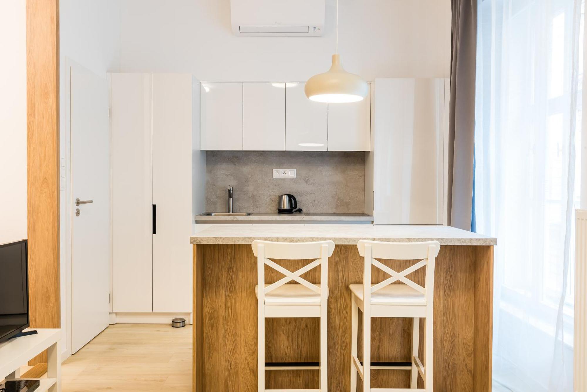 City Castle Apartments Free Parking Bratislava Rum bild